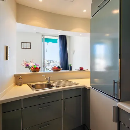 Le Saint-pierre Pet231 2p *